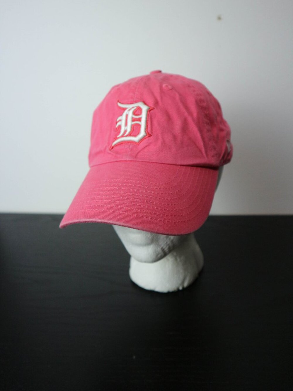 Pink Detroit Tigers Strapback Hat New Era Womens